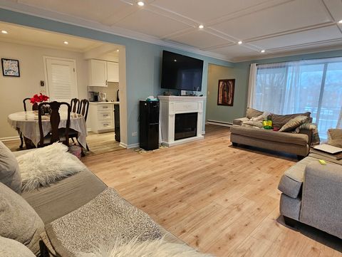 Tiny photo for 4115 W 98th Street #C, Oak Lawn, IL 60453 (MLS # 12559884)