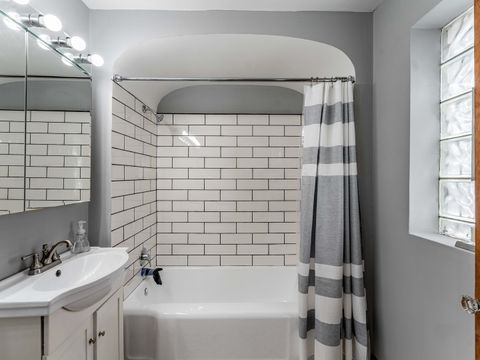 Tiny photo for 3519 Ridgeland Avenue, Berwyn, IL 60402 (MLS # 12614157)