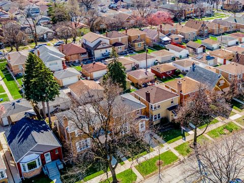 Tiny photo for 3519 Ridgeland Avenue, Berwyn, IL 60402 (MLS # 12614157)