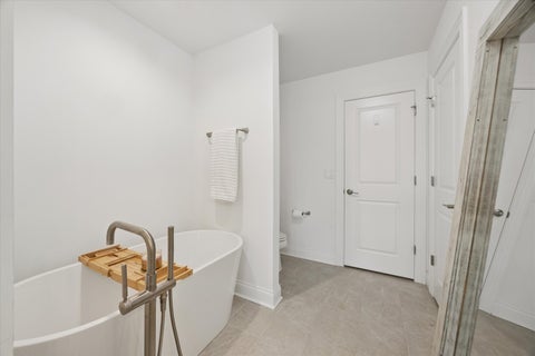 Tiny photo for 5531 Barton Lane, Hinsdale, IL 60521 (MLS # 12671348)