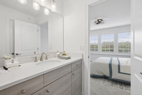 Tiny photo for 5531 Barton Lane, Hinsdale, IL 60521 (MLS # 12671348)