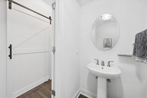 Tiny photo for 5531 Barton Lane, Hinsdale, IL 60521 (MLS # 12671348)