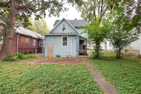 Tiny photo for 643 S Myrtle Avenue, Kankakee, IL 60901 (MLS # 12745396)
