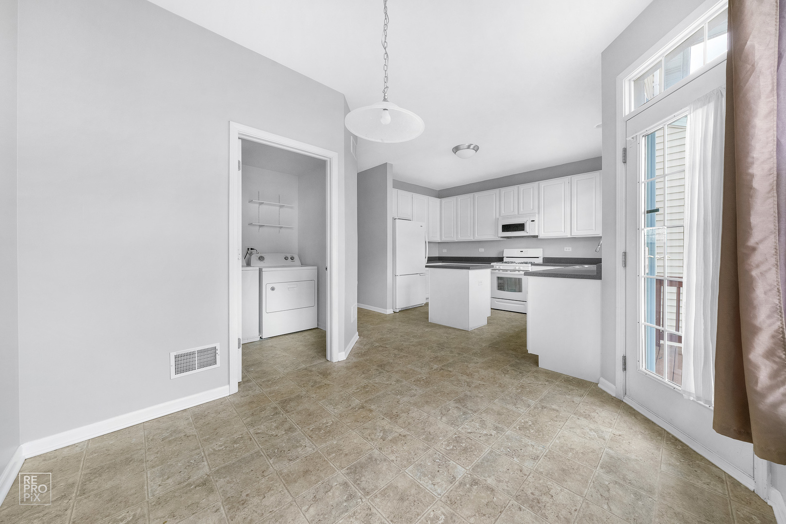 1579 W TURTLE CREEK Lane 1579