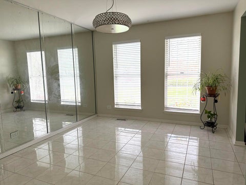 Tiny photo for 1541 Stevens Drive, Schaumburg, IL 60173 (MLS # 12751666)