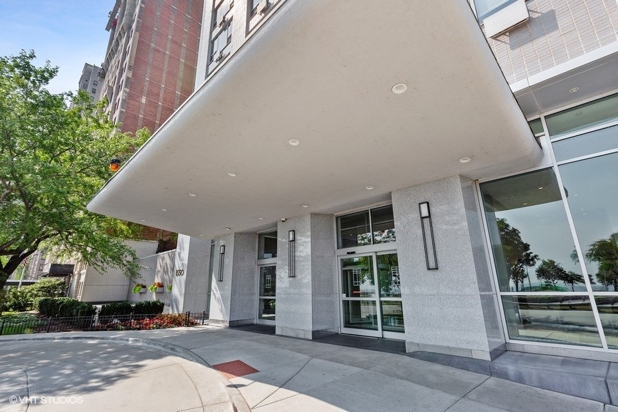 1550 N Lake Shore Drive 7D
