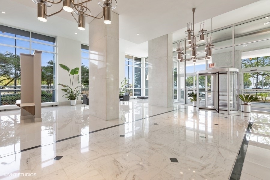 1550 N Lake Shore Drive 7D