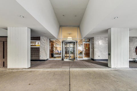 Tiny photo for 201 E Chestnut Street #3A, Chicago, IL 60611 (MLS # 12723142)
