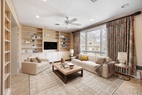 Tiny photo for 921 Fair Oaks Avenue, Oak Park, IL 60302 (MLS # 12624632)