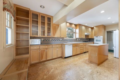 Tiny photo for 921 Fair Oaks Avenue, Oak Park, IL 60302 (MLS # 12624632)