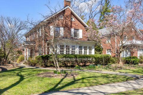 Photo of 921 Fair Oaks Avenue, Oak Park, IL 60302 (MLS # 12624632)