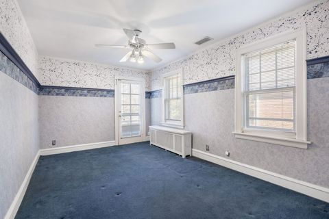 Tiny photo for 921 Fair Oaks Avenue, Oak Park, IL 60302 (MLS # 12624632)