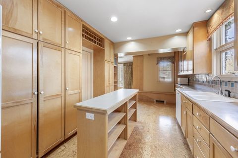 Tiny photo for 921 Fair Oaks Avenue, Oak Park, IL 60302 (MLS # 12624632)