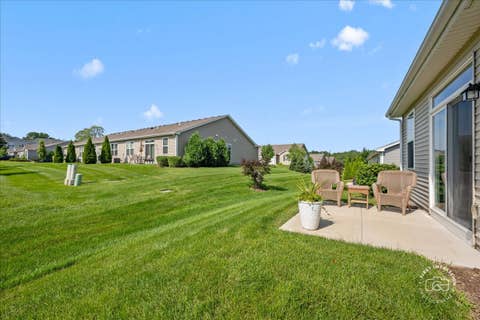 Tiny photo for 910 Darwin Street, North Aurora, IL 60542 (MLS # 12710189)