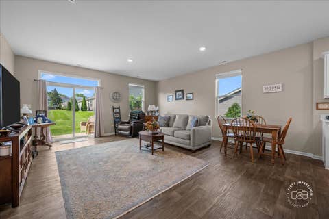 Tiny photo for 910 Darwin Street, North Aurora, IL 60542 (MLS # 12710189)