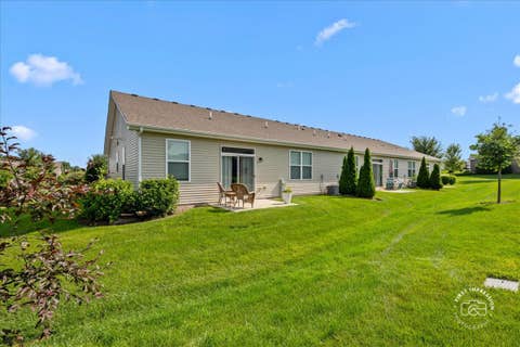 Tiny photo for 910 Darwin Street, North Aurora, IL 60542 (MLS # 12710189)