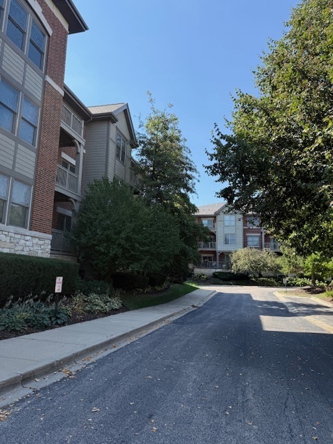 275 E Railroad Avenue 206