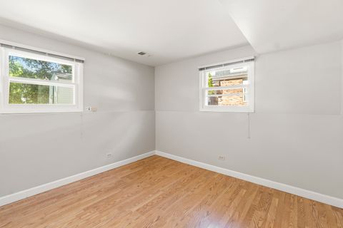 Tiny photo for 933 W Gilbert Avenue, Palatine, IL 60067 (MLS # 12686636)