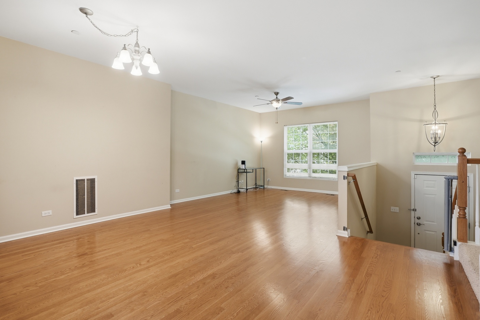1149 Chelsea Drive - Photo 4