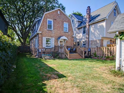 Tiny photo for 215 Brown Avenue, Evanston, IL 60202 (MLS # 12470025)