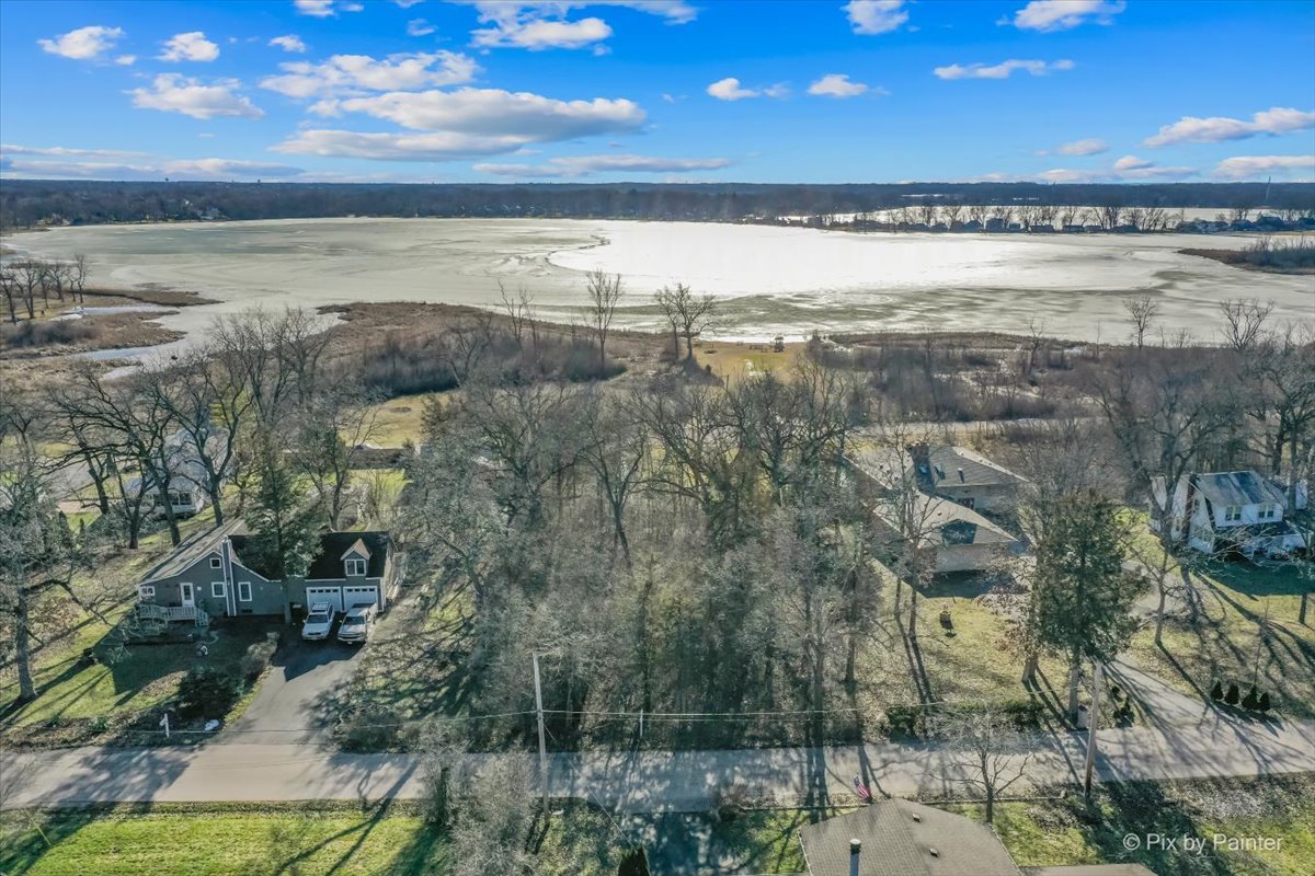 40963 N Champaign Drive