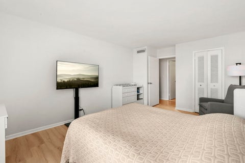 Tiny photo for 5901 N Sheridan Road #13F, Chicago, IL 60660 (MLS # 12755665)