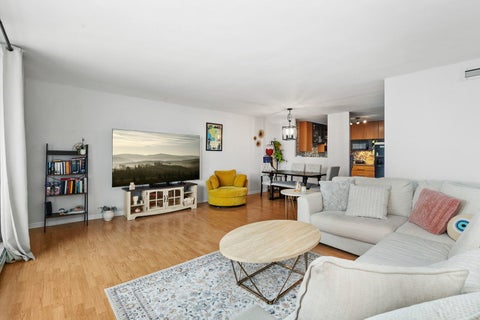 Tiny photo for 5901 N Sheridan Road #13F, Chicago, IL 60660 (MLS # 12755665)