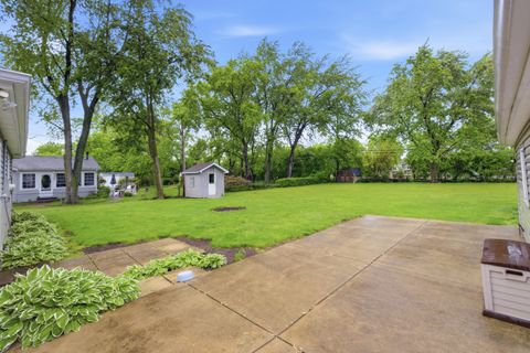 Tiny photo for 440 Aster Lane, Hoffman Estates, IL 60169 (MLS # 12650808)