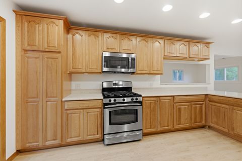 Tiny photo for 440 Aster Lane, Hoffman Estates, IL 60169 (MLS # 12650808)