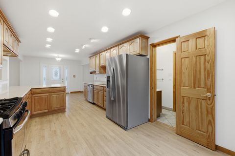Tiny photo for 440 Aster Lane, Hoffman Estates, IL 60169 (MLS # 12650808)