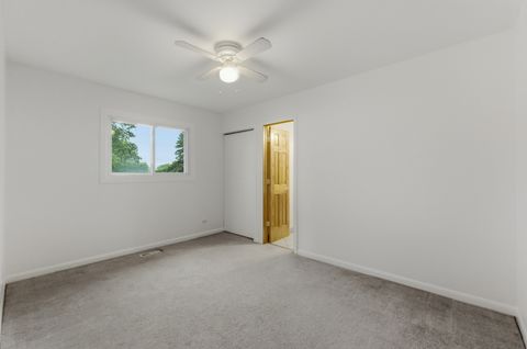 Tiny photo for 440 Aster Lane, Hoffman Estates, IL 60169 (MLS # 12650808)