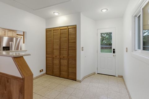 Tiny photo for 440 Aster Lane, Hoffman Estates, IL 60169 (MLS # 12650808)