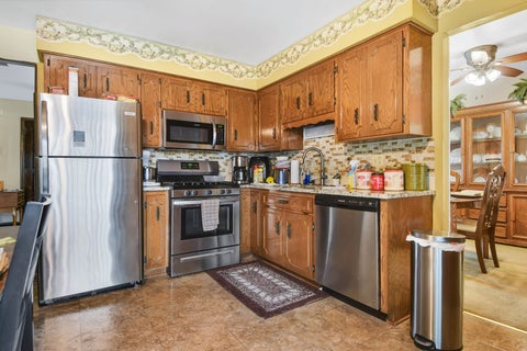 Tiny photo for 16112 Woodlawn West Avenue, South Holland, IL 60473 (MLS # 12792519)
