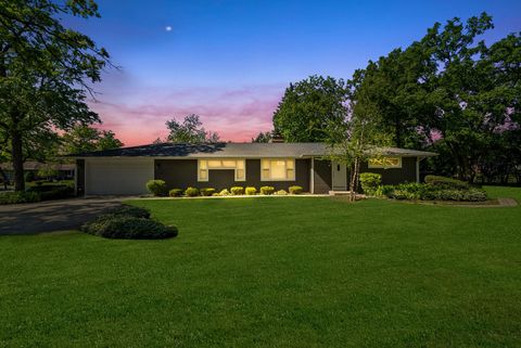 Tiny photo for 311 N Shady Lane, Elmhurst, IL 60126 (MLS # 12453787)