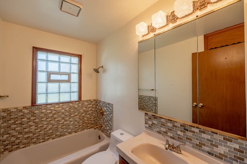 Tiny photo for 20185 Torrence Avenue, Lynwood, IL 60411 (MLS # 12774470)