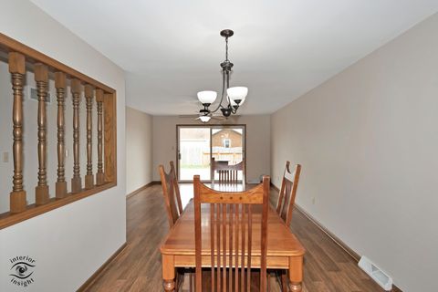 Tiny photo for 160 Marion Street, Manhattan, IL 60442 (MLS # 12618974)