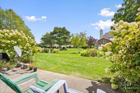 Tiny photo for 751 W Happfield Drive, Arlington Heights, IL 60004 (MLS # 12529720)