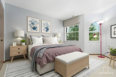 Tiny photo for 751 W Happfield Drive, Arlington Heights, IL 60004 (MLS # 12529720)