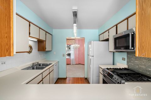 Tiny photo for 751 W Happfield Drive, Arlington Heights, IL 60004 (MLS # 12529720)