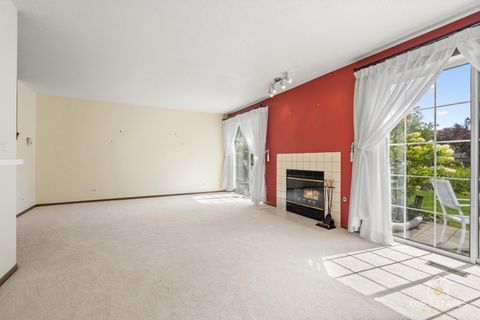 Tiny photo for 751 W Happfield Drive, Arlington Heights, IL 60004 (MLS # 12529720)