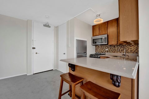 Tiny photo for 3110 N Sheridan Road #1607, Chicago, IL 60657 (MLS # 12748470)