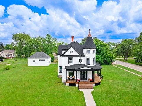 Tiny photo for 732 E Cemetery Avenue, Chenoa, IL 61726 (MLS # 12428054)
