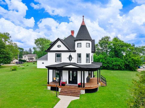 Tiny photo for 732 E Cemetery Avenue, Chenoa, IL 61726 (MLS # 12428054)