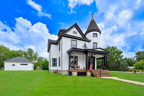 Tiny photo for 732 E Cemetery Avenue, Chenoa, IL 61726 (MLS # 12428054)