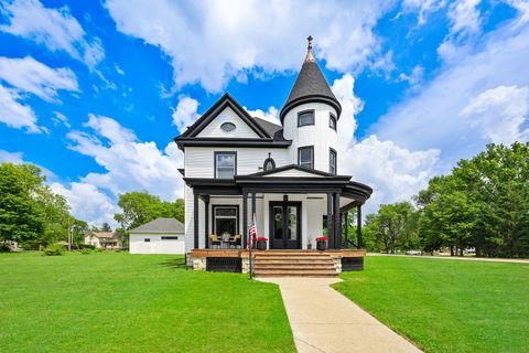 Tiny photo for 732 E Cemetery Avenue, Chenoa, IL 61726 (MLS # 12428054)
