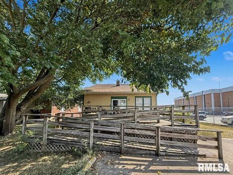 Tiny photo for 113/115 McCann Street, Benton, IL 62812 (MLS # QC4268269)