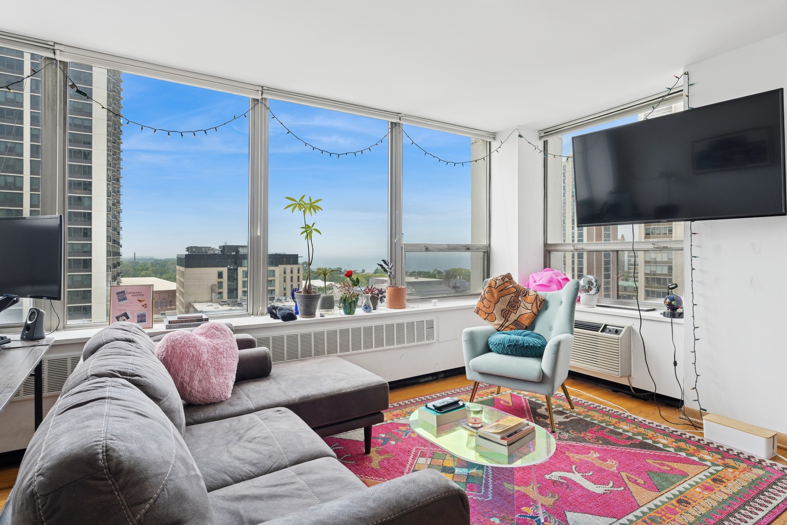 1460 N Sandburg Terrace Terrace 1508A
