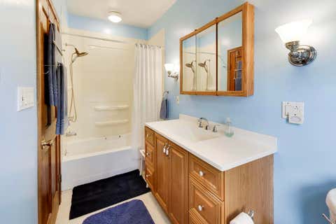 Tiny photo for 671 S 5th Avenue, Des Plaines, IL 60016 (MLS # 12708567)