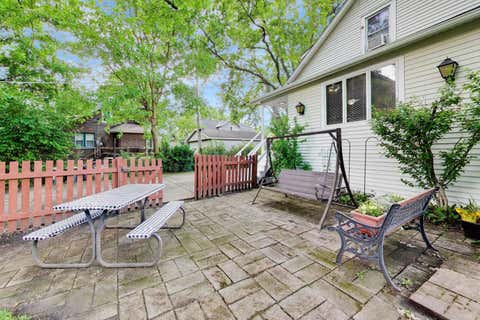 Tiny photo for 671 S 5th Avenue, Des Plaines, IL 60016 (MLS # 12708567)