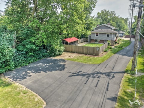 Tiny photo for 850 W Fabyan Parkway, Batavia, IL 60510 (MLS # 12690163)